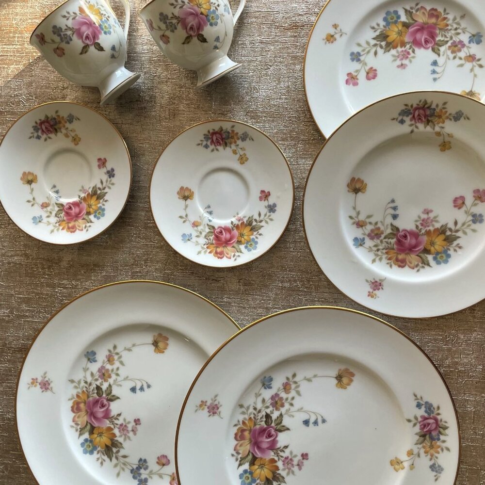 Noritake Ireland Vintage Dinnerware Set for Two